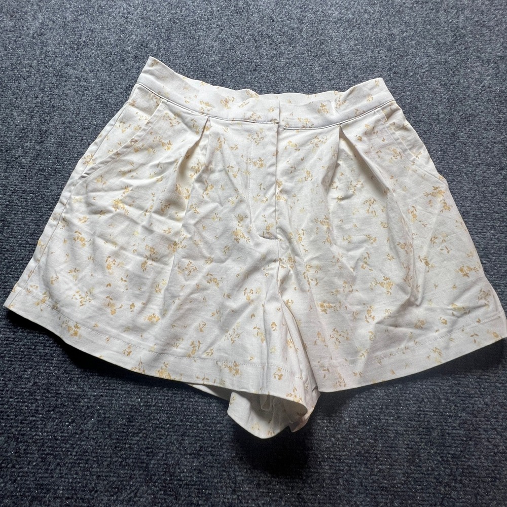 Francescas Ivory Yellow Floral Tailored Pleated Shorts Womens Small Chic Cottage